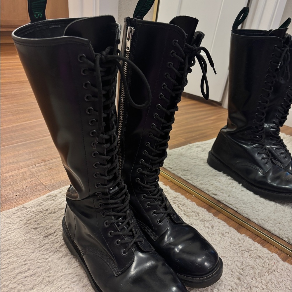 Solovair 20 Eye Zip Derby Women's Boots